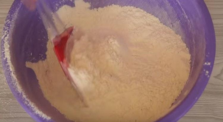 Sift the flour into another bowl, add salt to it.