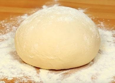 We cook dough for manti without eggs according to the recipe with a photo.