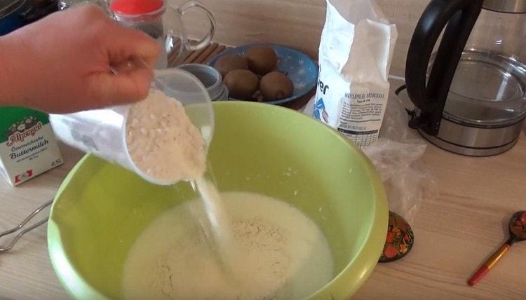 Gradually introduce flour into kefir.