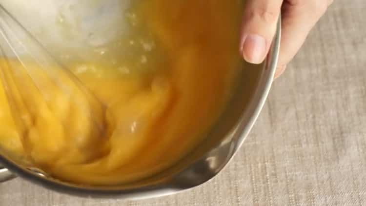 un biscuit ou du lait concentré sans cuisson selon une recette pas à pas avec une photo