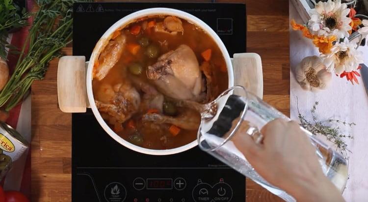 Fill the dish with water and leave to stew.
