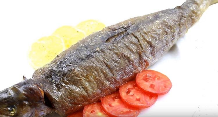 Try this recipe and cook a delicious trout in the oven.