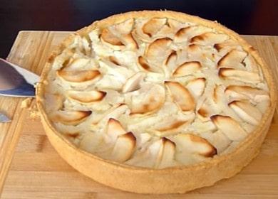 Estamos preparando una clásica tarta de manzana Tsvetaevsky de acuerdo con la receta con una foto.