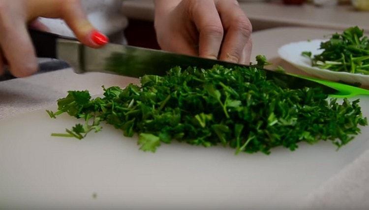 Finely chop the cilantro.