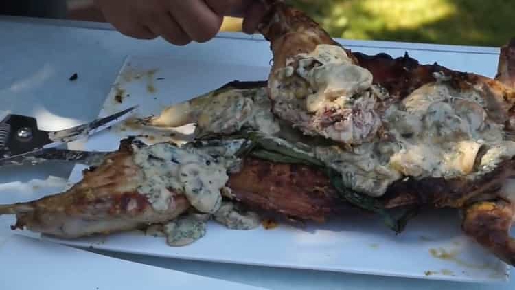 Barbacoa de conejo según una receta paso a paso con foto