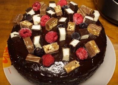 Délicieux gâteau au chocolat dans une mijoteuse: nous cuisinons selon la recette avec des photos étape par étape.