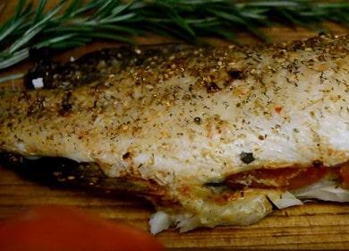 Appetizing pike in the oven: a recipe with step by step photos and videos.