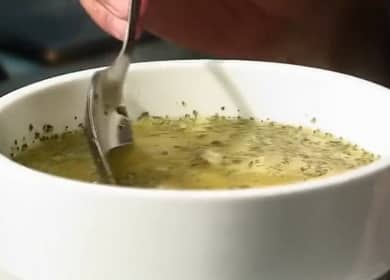 Pequeñas albóndigas con caldo: una receta inusual