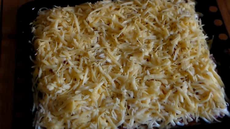 To make quick pizza in the oven, sprinkle with cheese