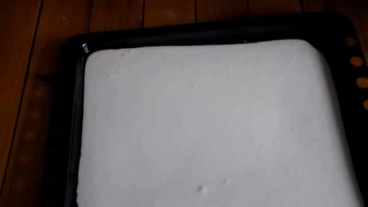 To make quick pizza in the oven, prepare a mold