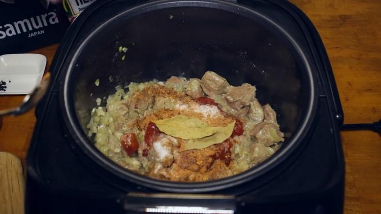 To cook beef goulash in a slow cooker add spices