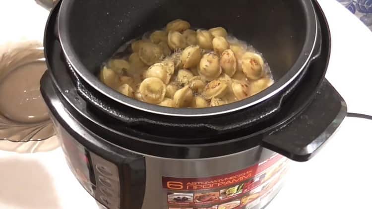 To cook fried dumplings in a slow cooker, set the desired mode