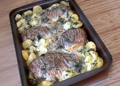 How to learn how to cook delicious crucian in the oven according to a step by step recipe