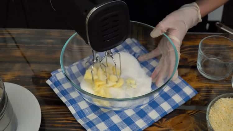 Para hacer galletas de coco, mezcle los ingredientes.