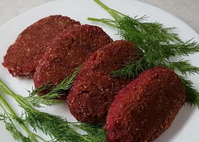 Beetroot patties on a step by step recipe with photos