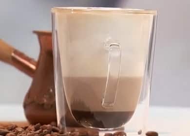 Cappuccino coffee: a home-made recipe