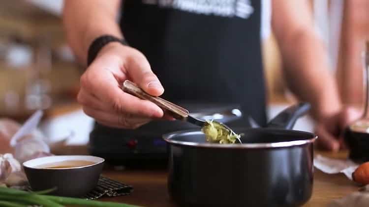 To make udon noodles, prepare the ingredients for the sauce