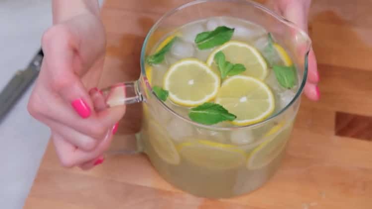 homemade lemonade ready