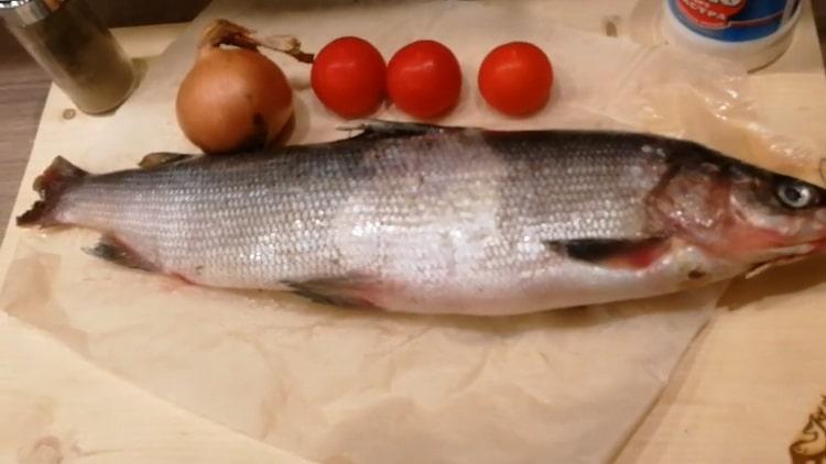For cooking Muscone fish, prepare the ingredients.