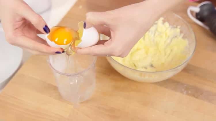 To make Christmas cookies, separate the protein and yolk
