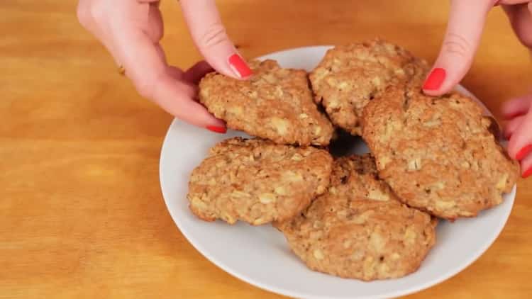 oatmeal cookies with apple ready
