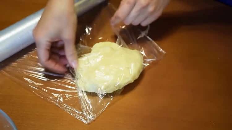 To make an open pie, put the dough in a film