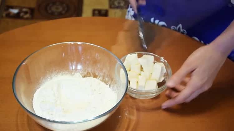 To make an open cake, sift the flour