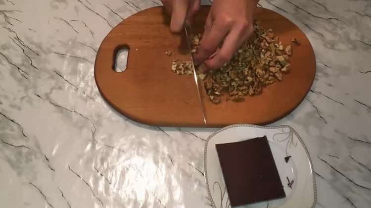 To make cookies without flour, chop nuts