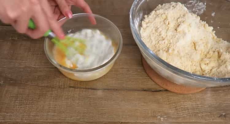 To prepare ghat cookies, prepare liquid ingredients