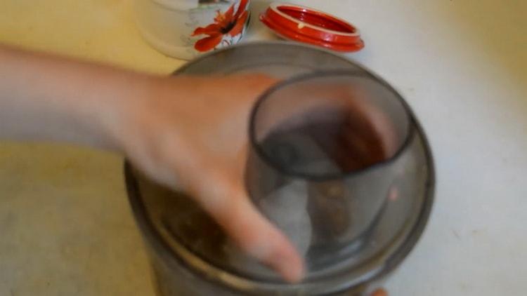 Knead the dough to make oatmeal cookies