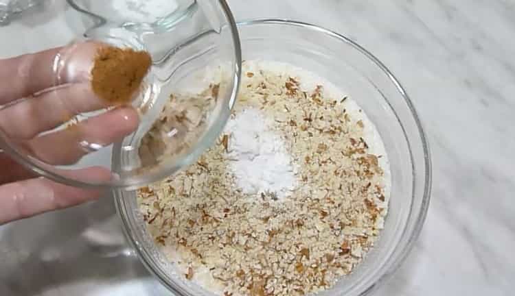 Pour faire des biscuits de seigle, mélanger les ingrédients