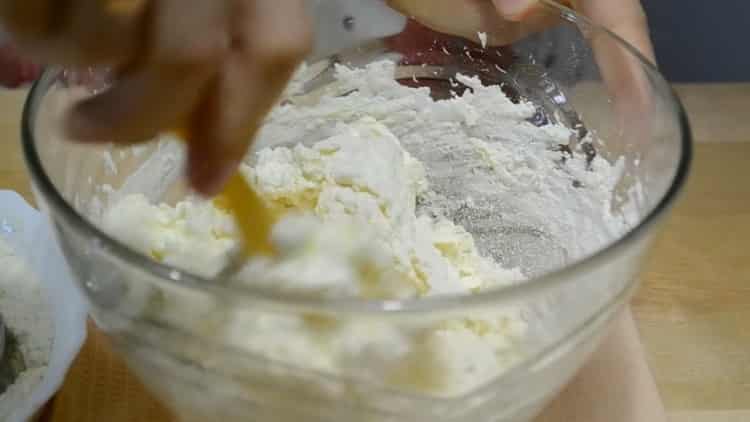 To make cookies from cottage cheese and sour cream, prepare the filling