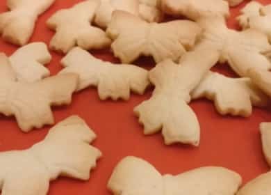 Cookies in vegetable oil according to a step by step recipe with a photo