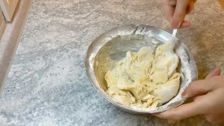 To make cookies in vegetable oil, knead the dough