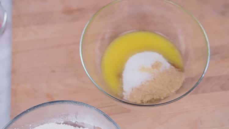 Pour faire des biscuits avec mmdem, mélanger les ingrédients