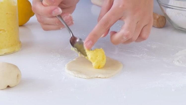 Form a product to make biscuits with filling