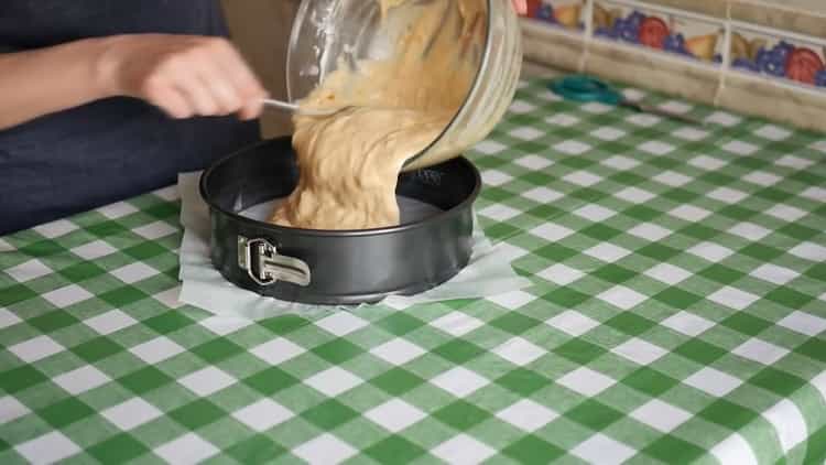 To make a kefir pie with jam, prepare a mold