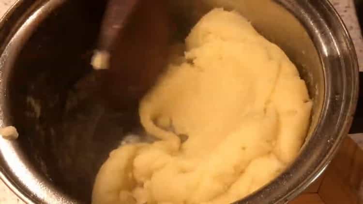 To make a pie in a pan, make flour