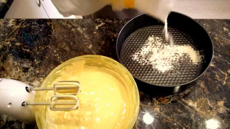 To make a quick jam cake, prepare a mold