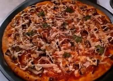 Pizza con champiñones y queso: una receta paso a paso con fotos