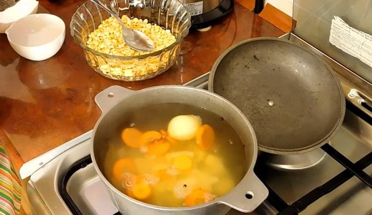 To prepare lean chicken soup, put potatoes in the broth