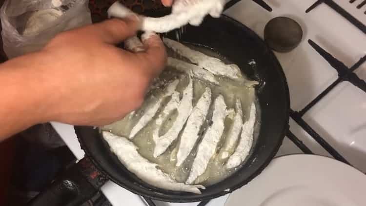 For the preparation of fried capelin. make flour