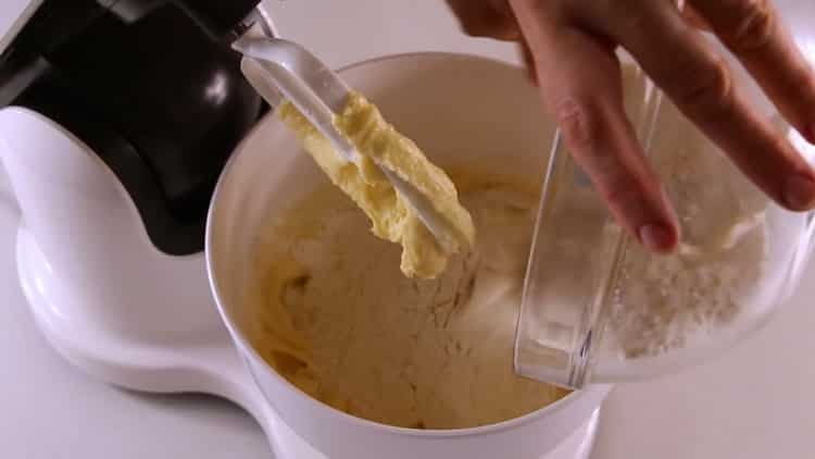 Prema receptu za pravljenje kolačića, sastojke kombinirajte