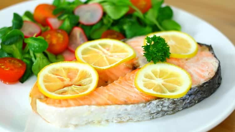 Recipe for salmon baked in the oven with lemon