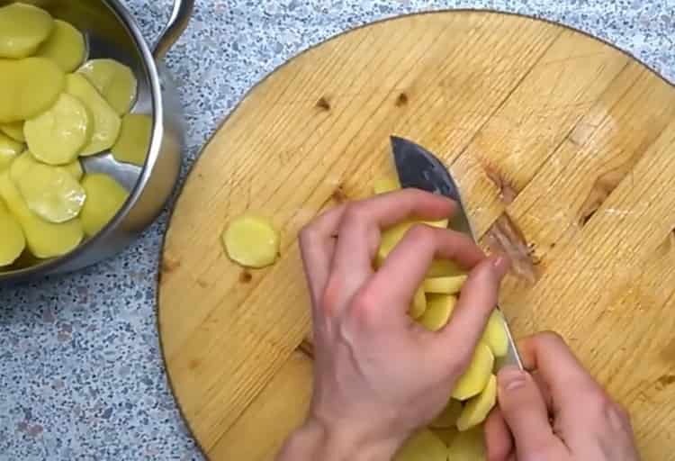 Para preparar sterlet, prepare los ingredientes.