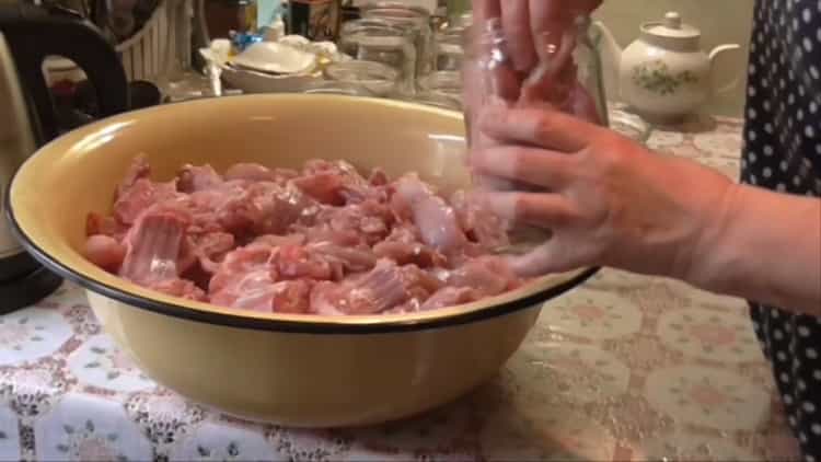 To prepare rabbit stew, put the meat in a jar