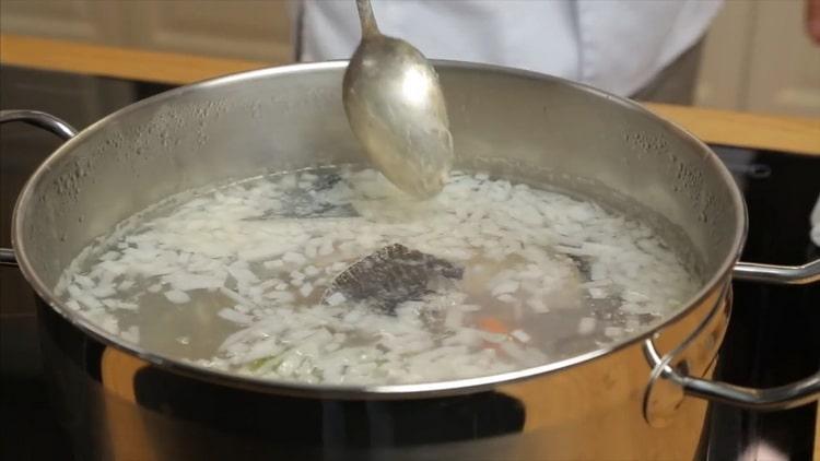 Oreja de salmón rosado según una receta paso a paso con foto