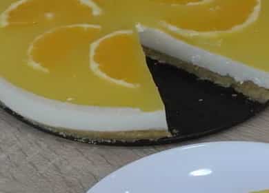 Cheesecake sans cuisson avec du fromage cottage et des biscuits - un excellent dessert pour un thé ou une table de fête