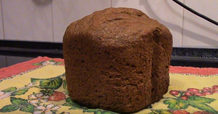 Try this recipe and make yourself a fragrant Borodino bread in a bread machine.