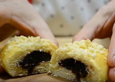 How to learn how to cook delicious jam buns
